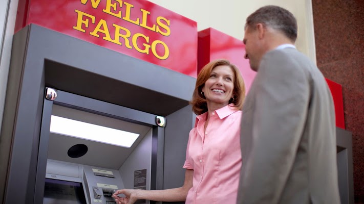 wells-fargo-atm